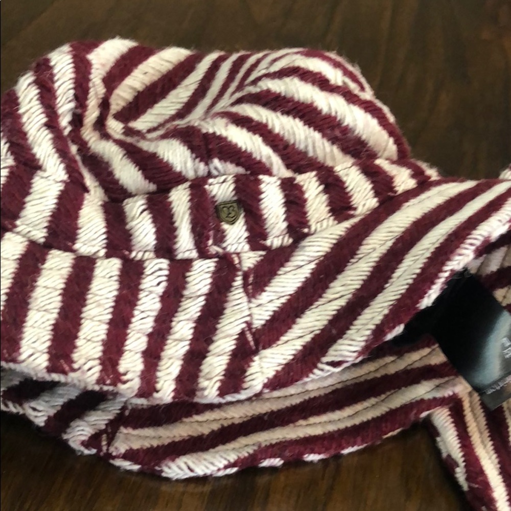 Brixton Hardy Bucket Hat Red -Burgundy/Cream NWOT - Picture 11 of 12